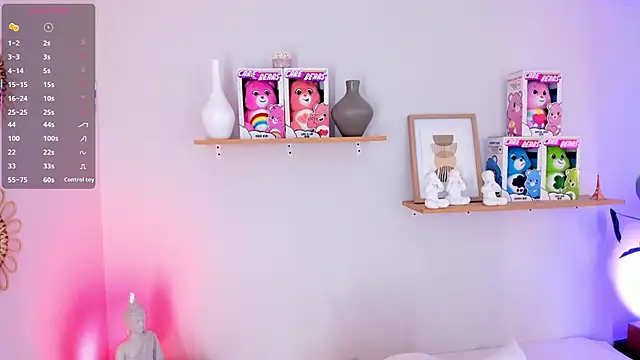 emily_bank's cam snapshot