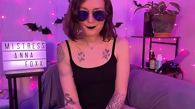 mistressannafoxx's cam snapshot