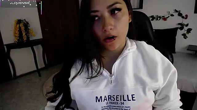 Mia_1120's cam snapshot