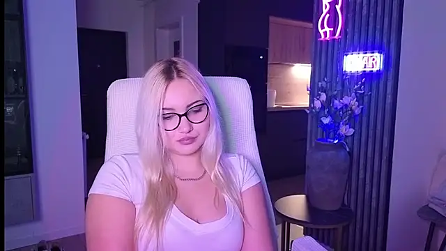 adrelaxina's cam snapshot