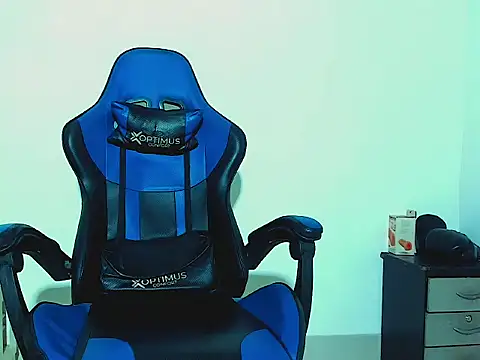 sexy_men_tatoo's cam snapshot