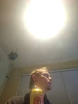 piercingpik's cam snapshot