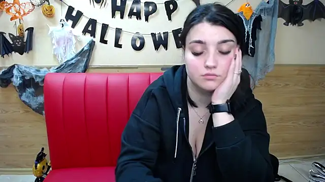 ScarletCargo's cam snapshot