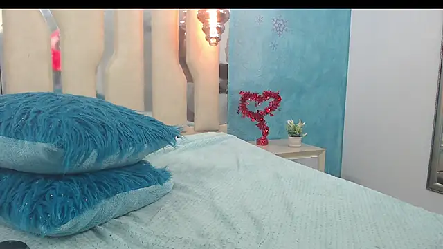 Megan_Dolcee's cam snapshot