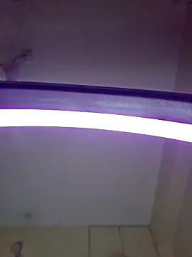 Olivia3's cam snapshot