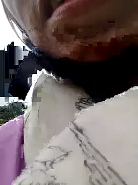 bella-la's cam snapshot