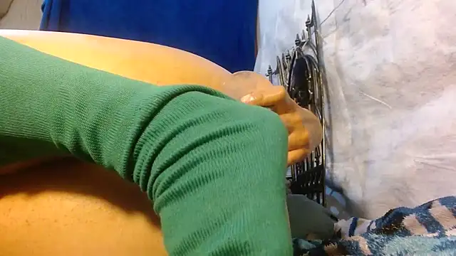 kattislut77's cam snapshot