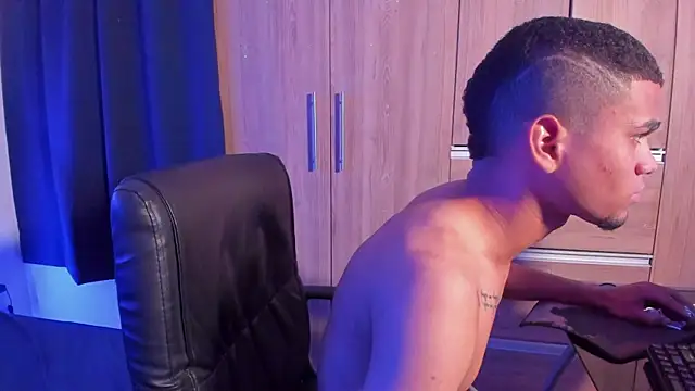 tayron_boy's cam snapshot