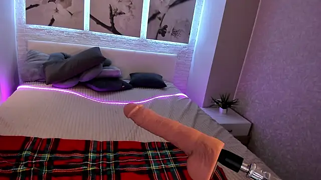 Betty_June's cam snapshot