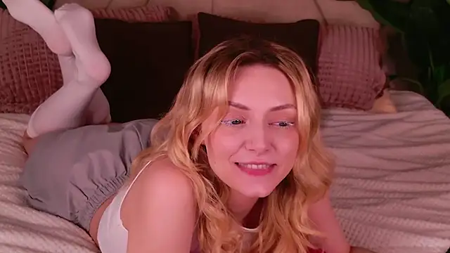 CindyFors's cam snapshot