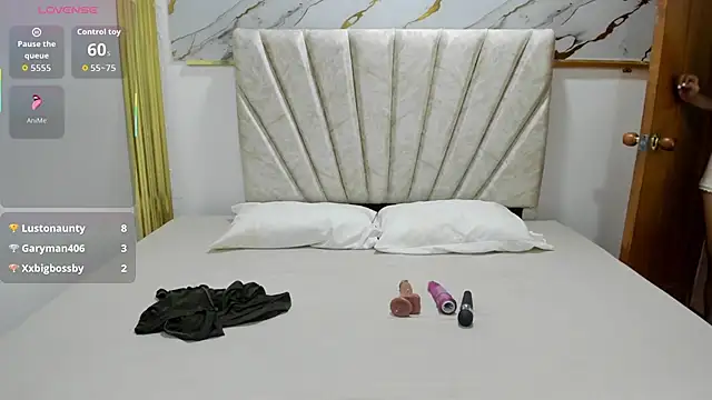 Yasmin_nazer's cam snapshot