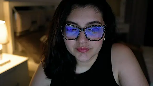 Camilaa_bueno's cam snapshot