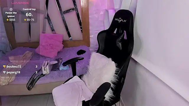 emmy_rosse_'s cam snapshot