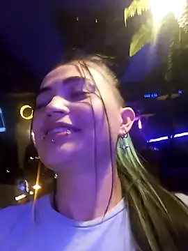 KittenMiss_'s cam snapshot