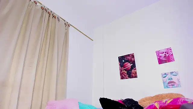 ebony_cutte's cam snapshot