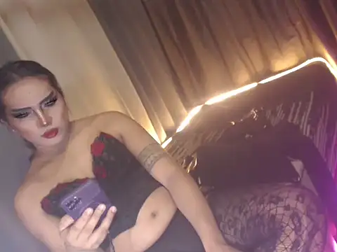 Hail_ur_Dominant live sex cam