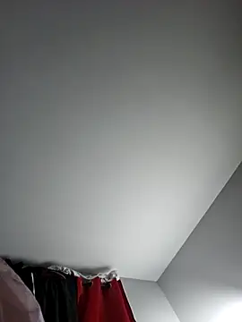 Snowbunnycake_131 live sex cam