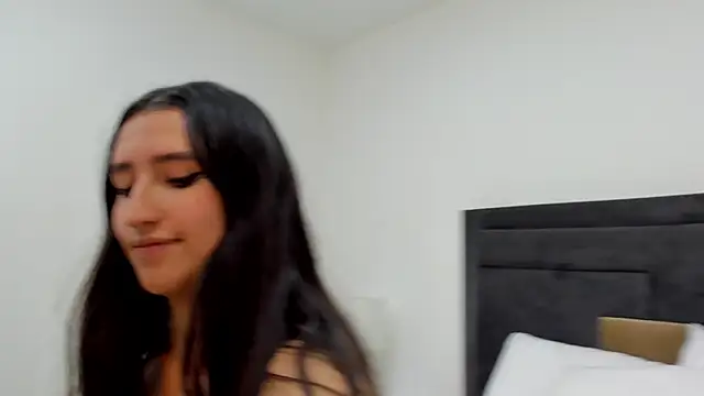 VioletaRocher's cam snapshot