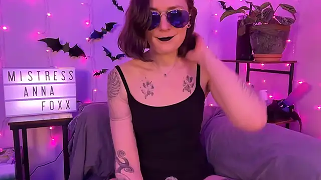 mistressannafoxx's cam snapshot