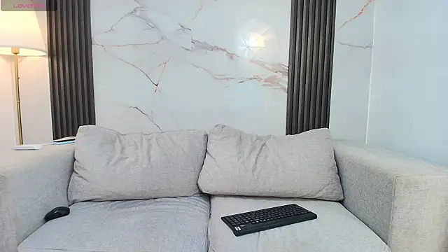 Tina_Holden's cam snapshot