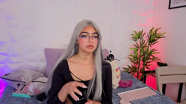 _ViolletteNoir_'s cam snapshot