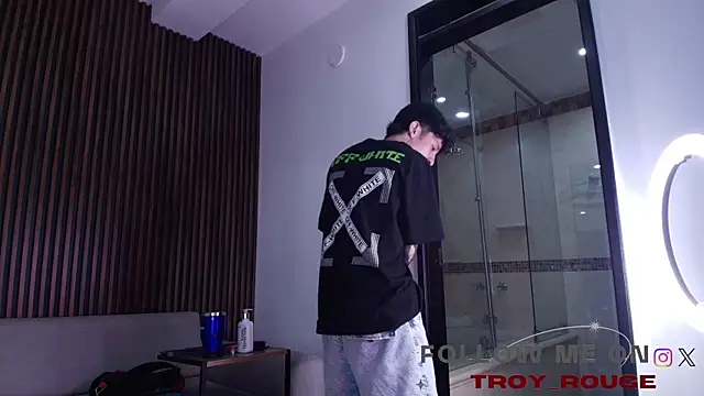 troy_rouge live sex cam