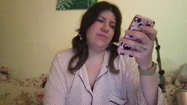 HYPHYtype's cam snapshot