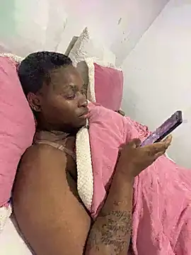 Blackpinkylips2025's cam snapshot