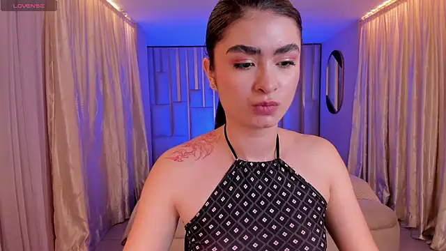 LucyWeiss_'s cam snapshot