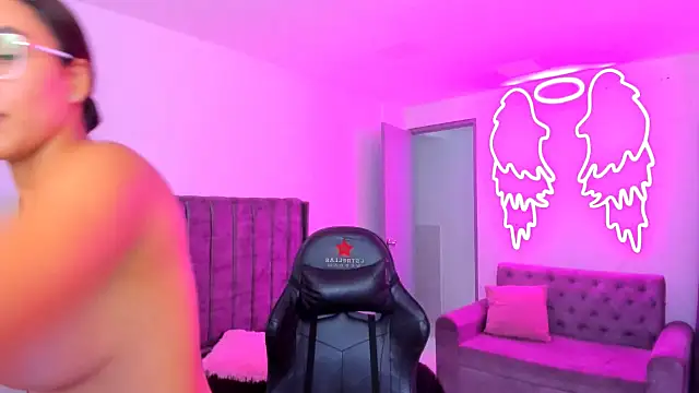 xiomara__cortes's cam snapshot