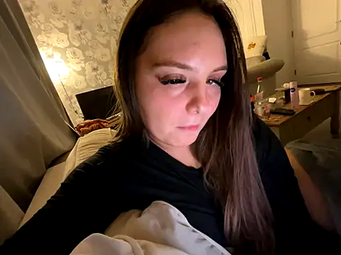 EllaStarrxxx's cam snapshot