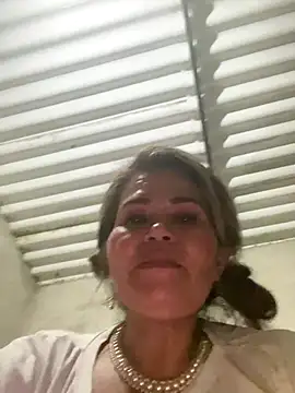 dirty-mother34's cam snapshot