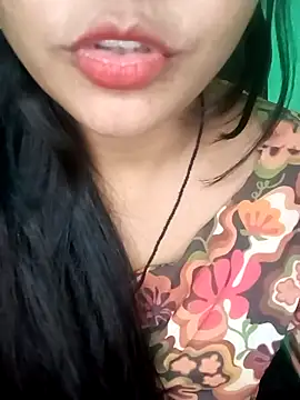 Rashmi_011's cam snapshot