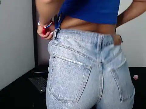 Mary-28's cam snapshot