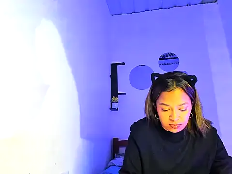 spicy_girl19's cam snapshot