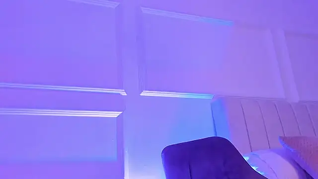 ada_belucci's cam snapshot