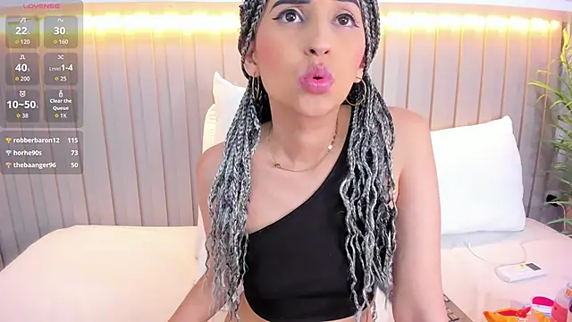 violett_rabbit_'s cam snapshot