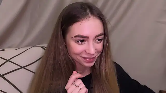 Juliamiracle's cam snapshot