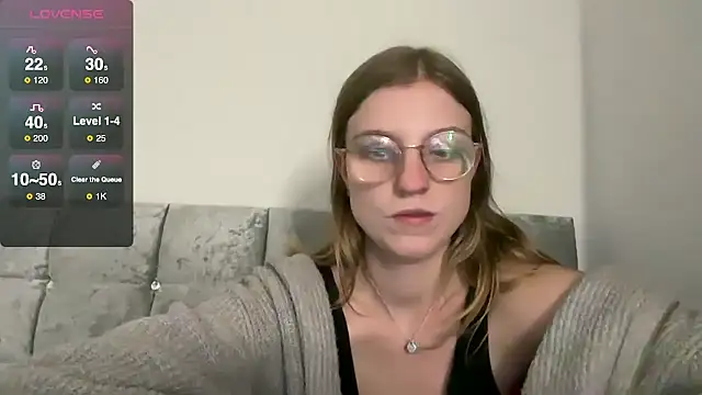 BustyKellyXXX's cam snapshot