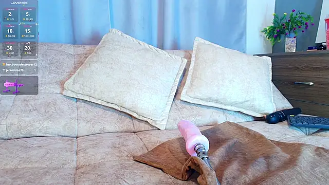 jade_brunnette's cam snapshot