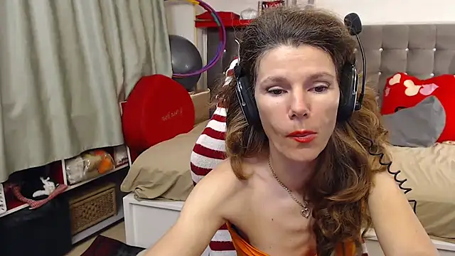 kellyterapy's cam snapshot