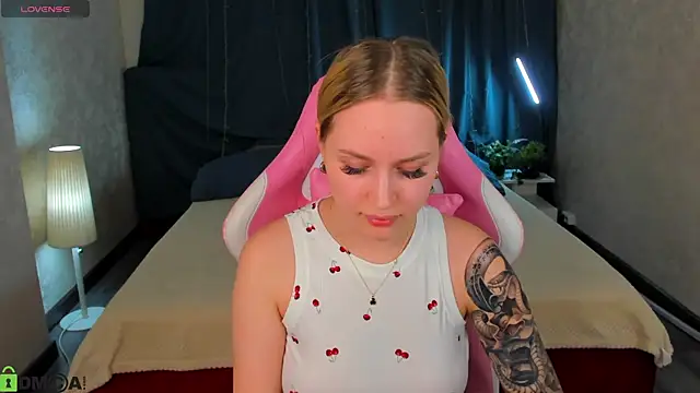 Carol__Cox's cam snapshot