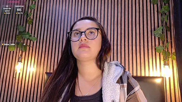 Victoria_Ponce1's cam snapshot