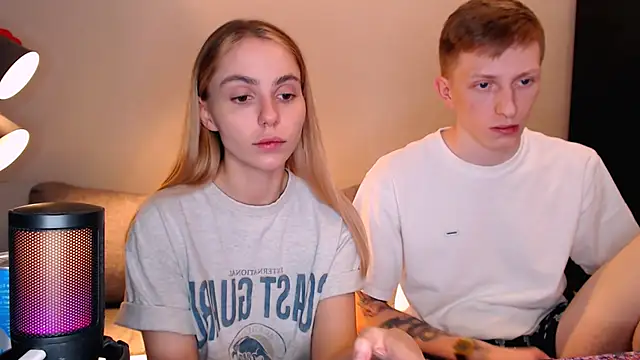 juliaanddima's cam snapshot