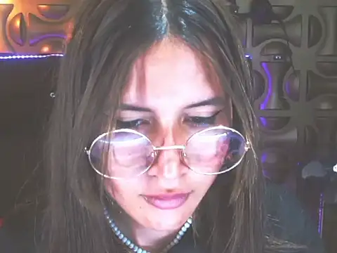 tinibunny's cam snapshot