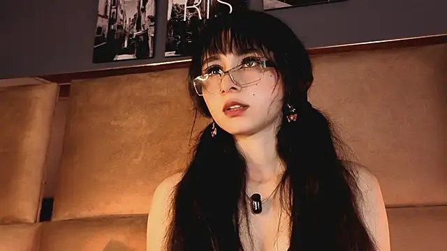 angelinepossy live sex cam