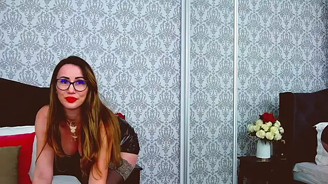 FirstTimePam's cam snapshot