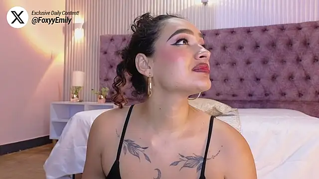 EMILYY_FOXY's cam snapshot