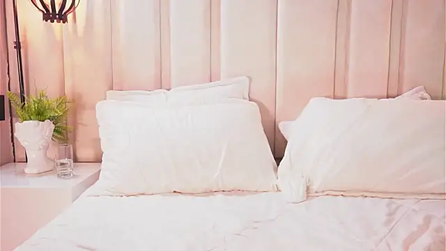 bonniekim_'s cam snapshot