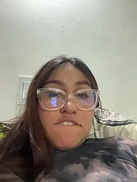 Saray_lo's cam snapshot